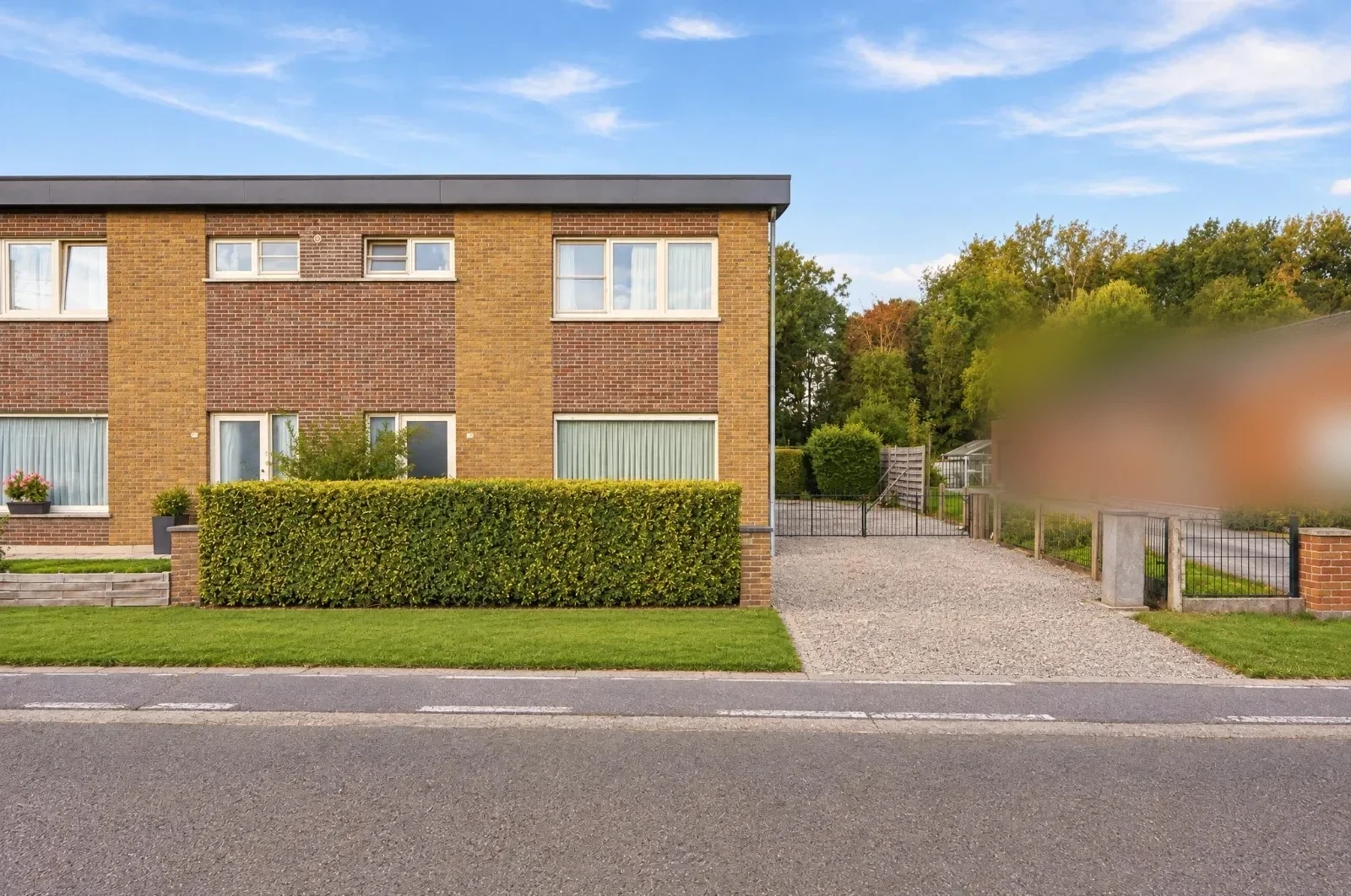 Halfopen bebouwing met opbrengstpotentieel