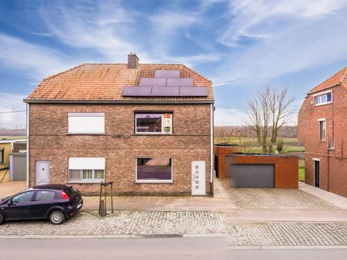 Instapklare halfopen bebouwing, verkocht in Lievegem