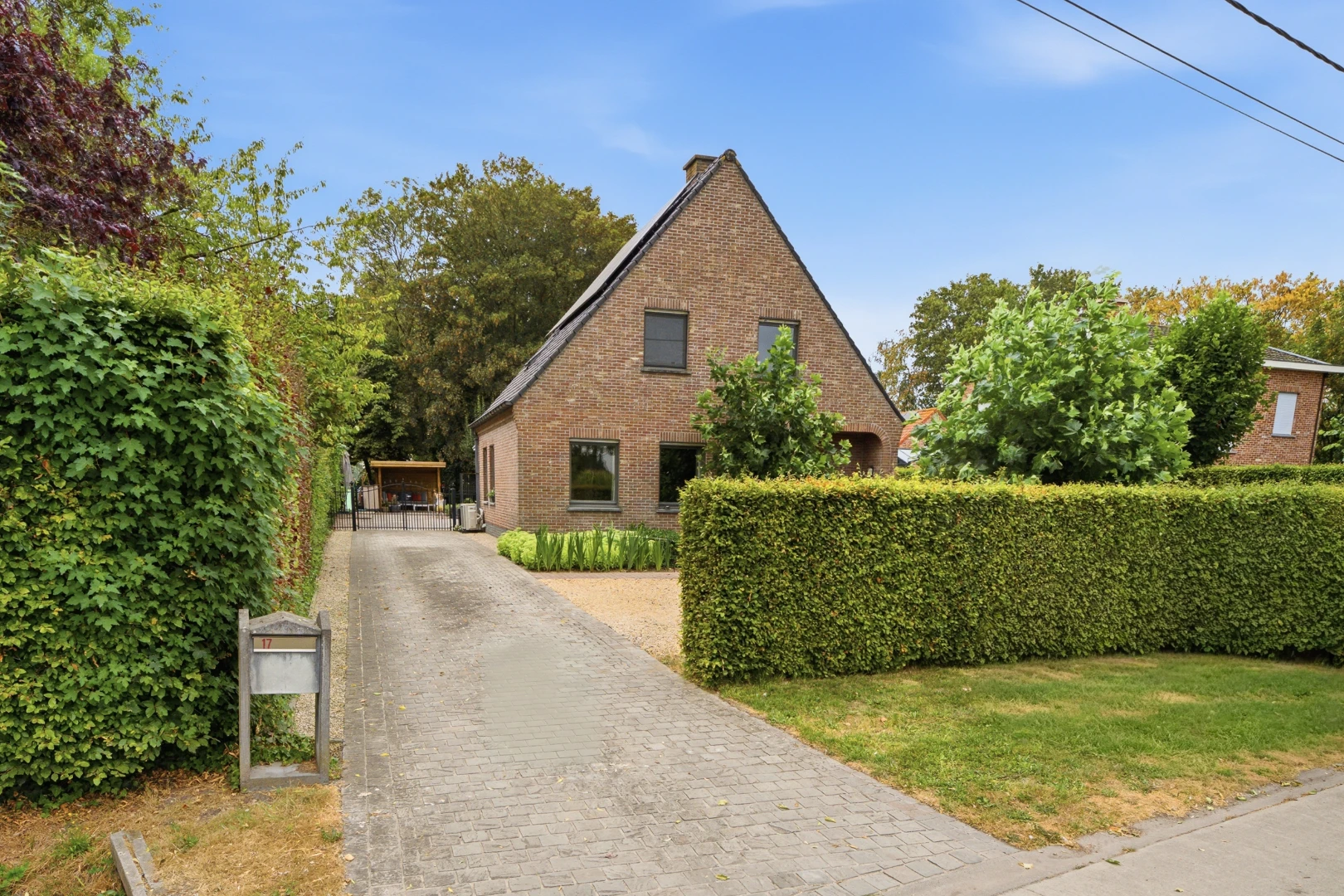 Ruime en instapklare woning in een landelijke omgeving, verkocht in Lievegem
