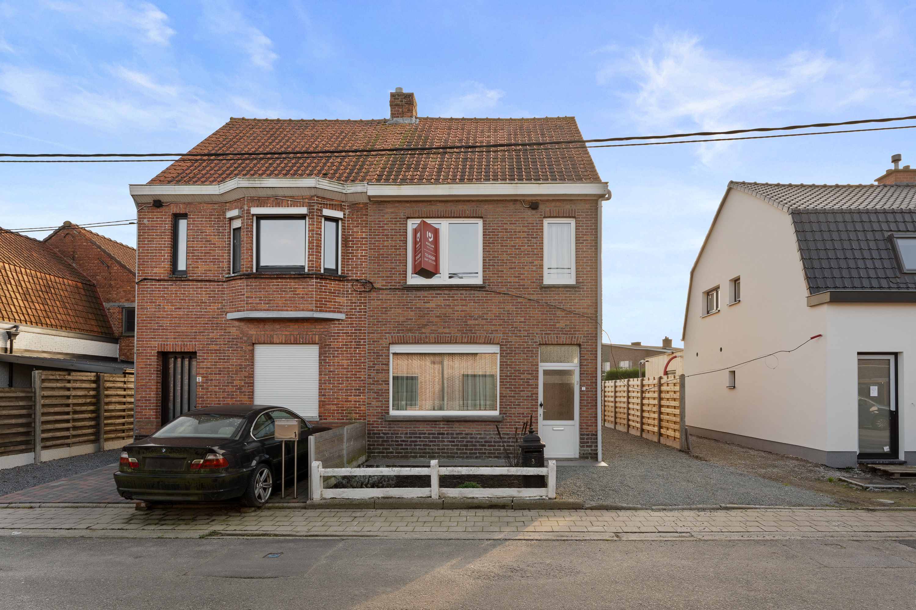 Te renoveren halfopen bebouwing, verkocht in Lievegem