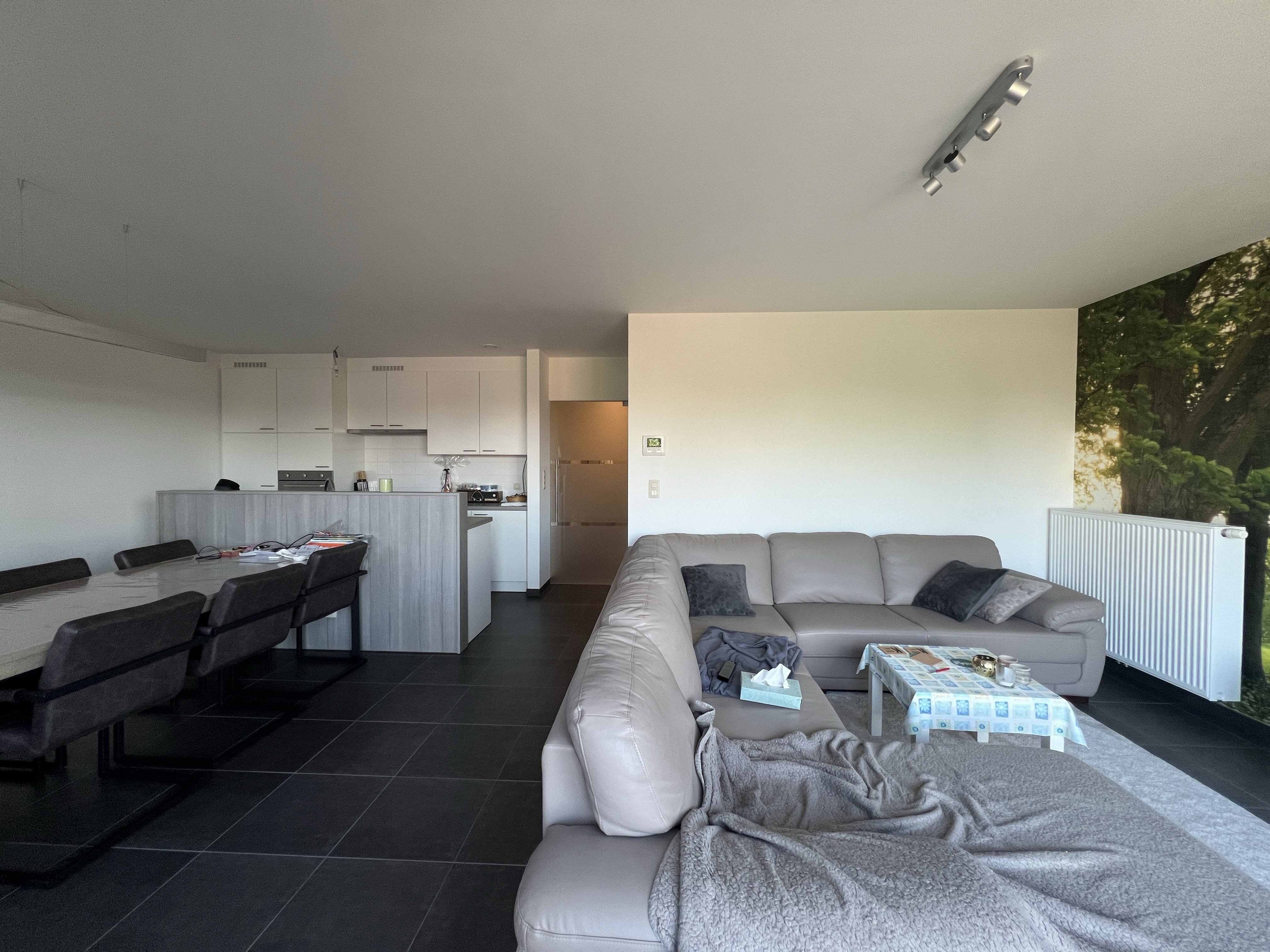 Recente duplex met autostaanplaats, verhuurd in Lievegem